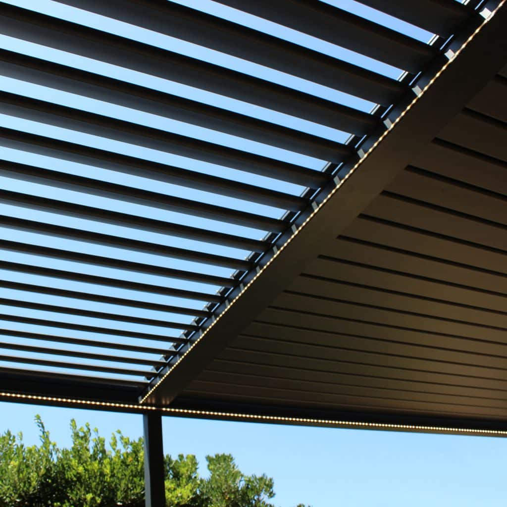 Lames-orientables-pergola